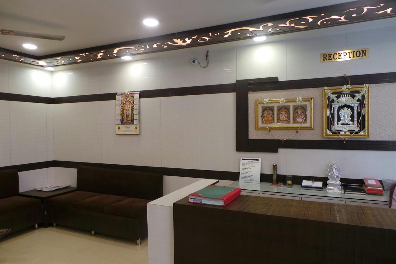 Manjusri Paradise Hotel Bangalore Esterno foto